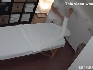 Hot Blonde Babe Massage Amateur Sex